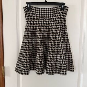 Max Studio Black and Cream Houndstooth Skater Skirt